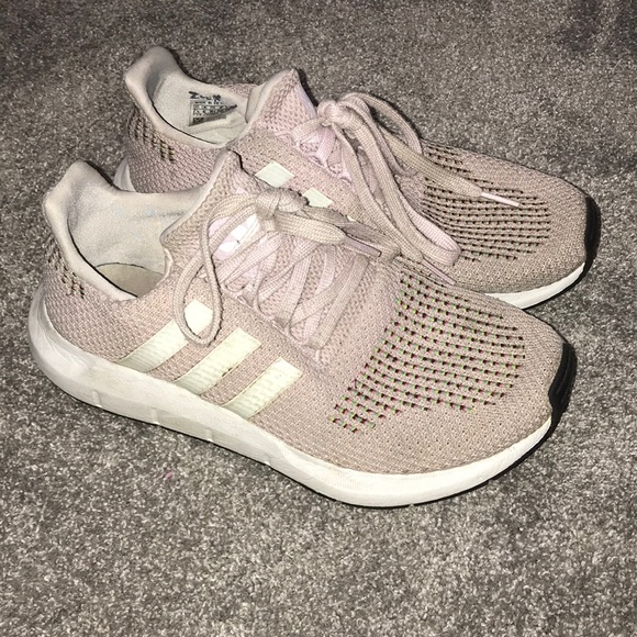 cute tennis shoes